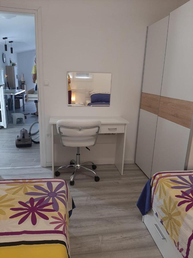H&F Apartmani Вир Экстерьер фото