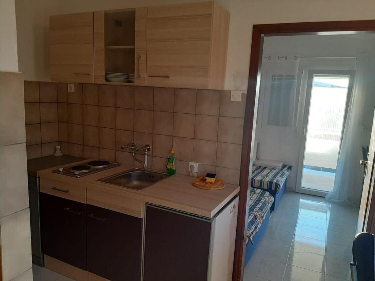 H&F Apartmani Вир Экстерьер фото