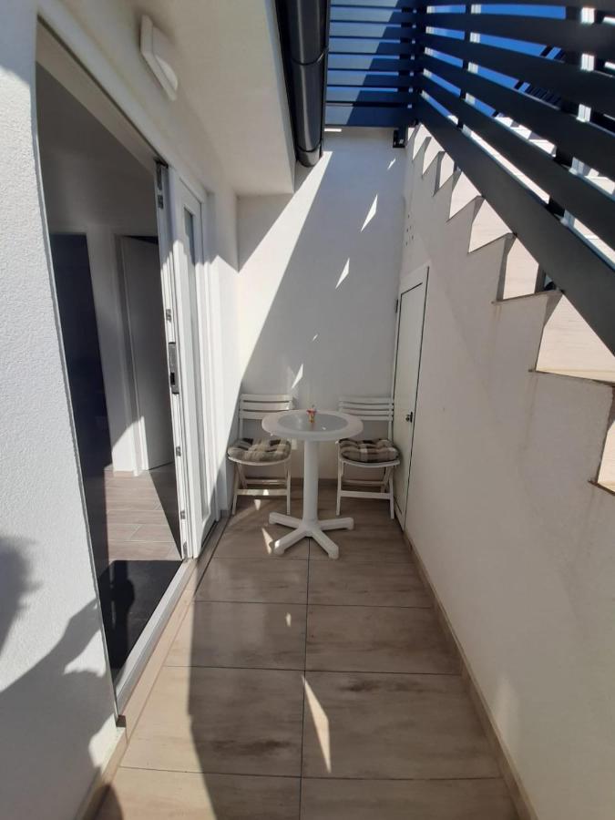 H&F Apartmani Вир Экстерьер фото