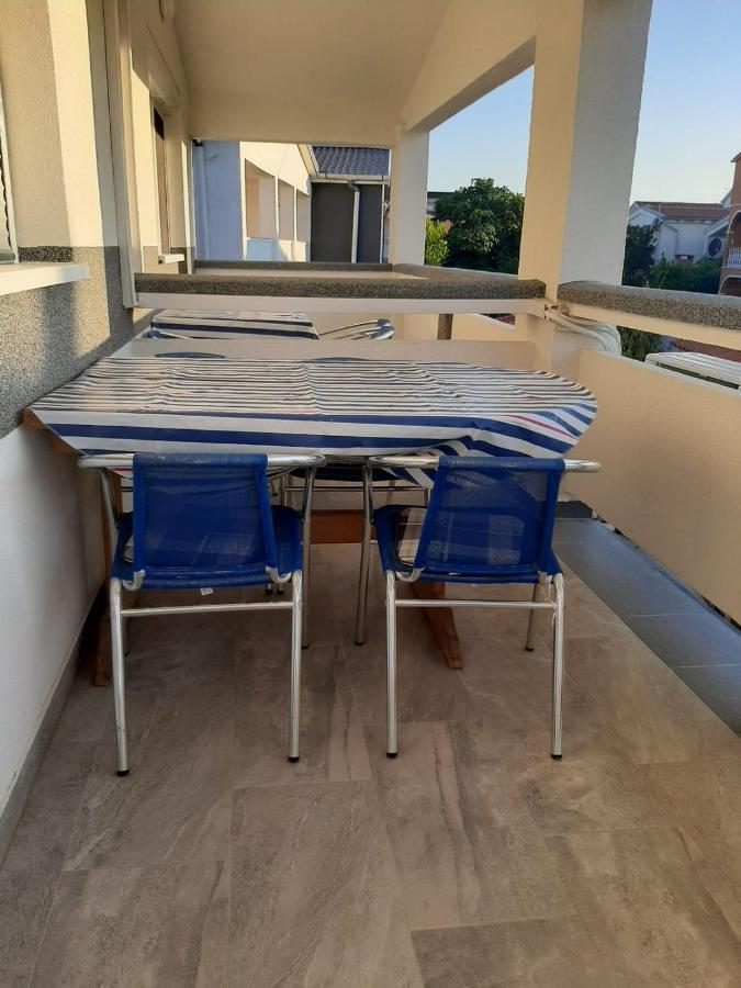 H&F Apartmani Вир Экстерьер фото